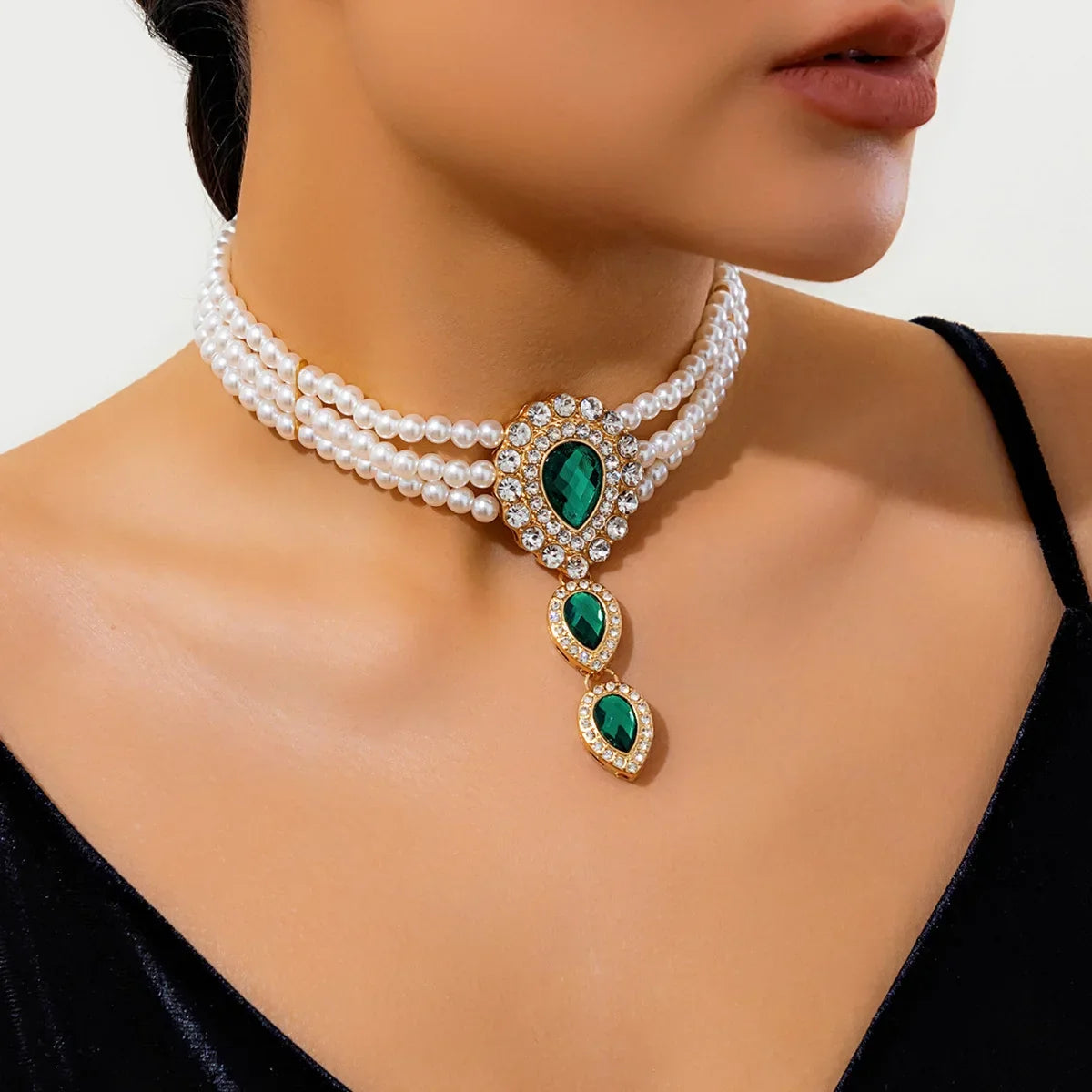 Verdeluxe Necklace & Bracelet Set